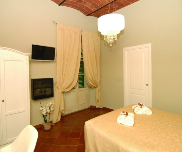 La Loggia e L'Orologio - B&B - Porta Senese (9)